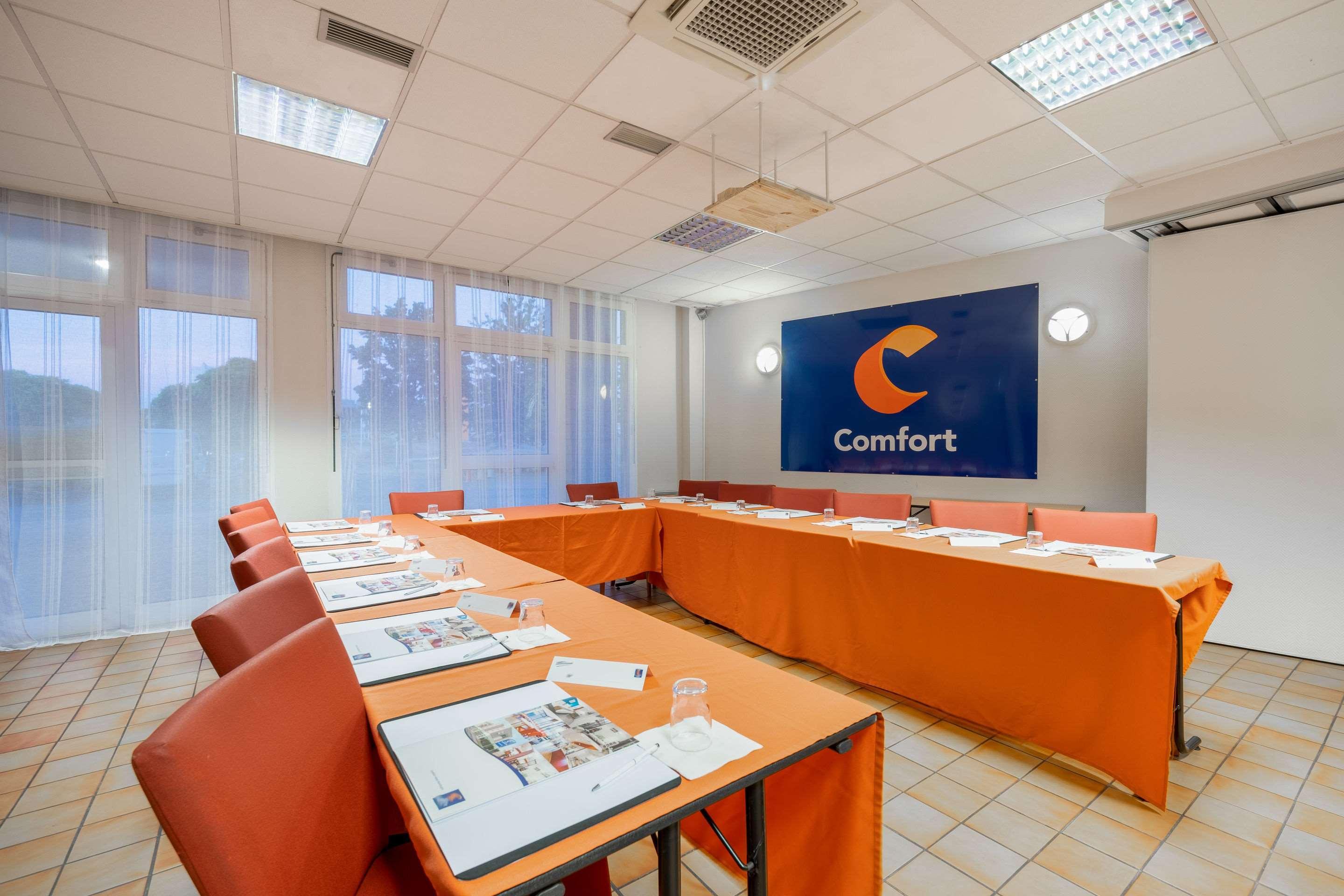 Comfort Hotel Montluçon Eksteriør billede